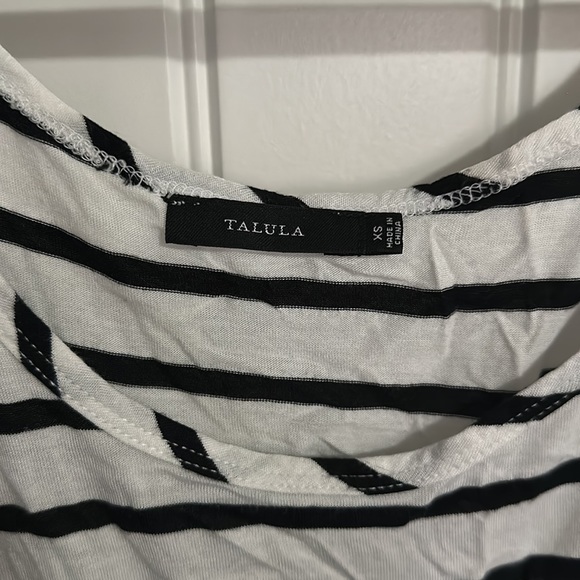 Talula (Aritzia) Cropped Tank - Picture 2 of 2